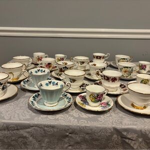 Mystery vintage tea cups and sauces, bone china from England!
